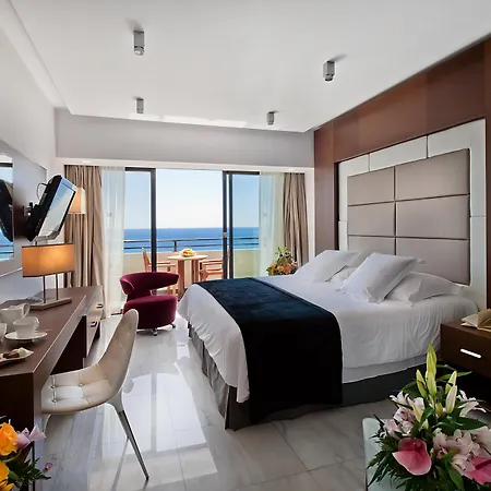 Hotel Amathus
