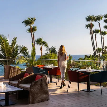 Amathus Hotel 5*