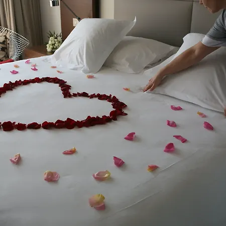 Hotel Amathus 5*